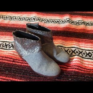 Toms Women's Ankle Boots Tassel Zip Up Block Heel